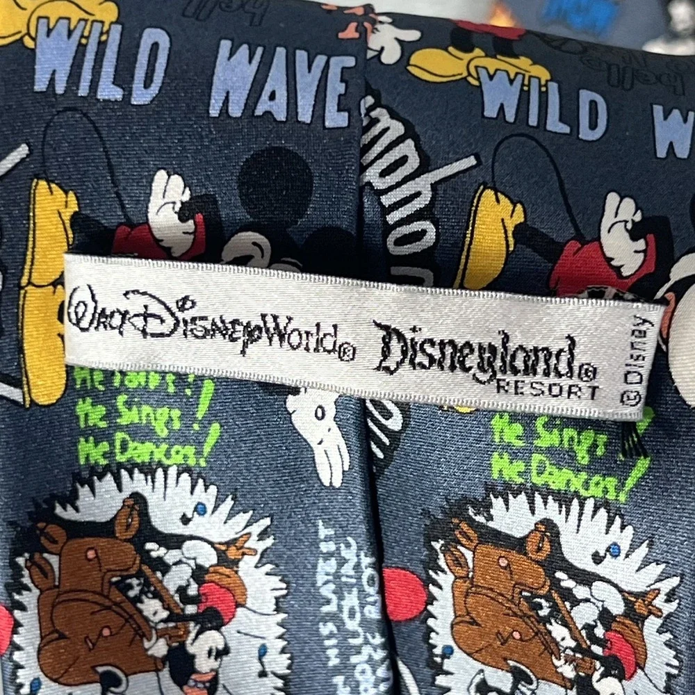 Disney Parks Mickey Mouse Cartoon Print Necktie Men's Classic Walt Disney World